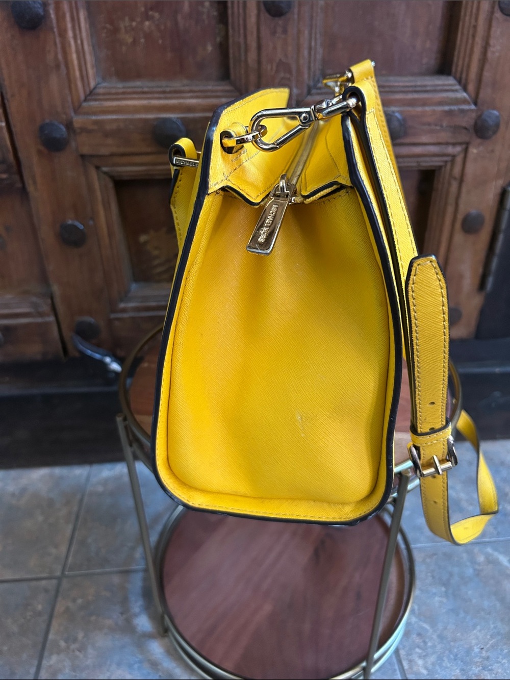 MICHAEL Michael Kors Selma satchel in yellow saffiano leather crossbody, EUC - Picture 4 of 12